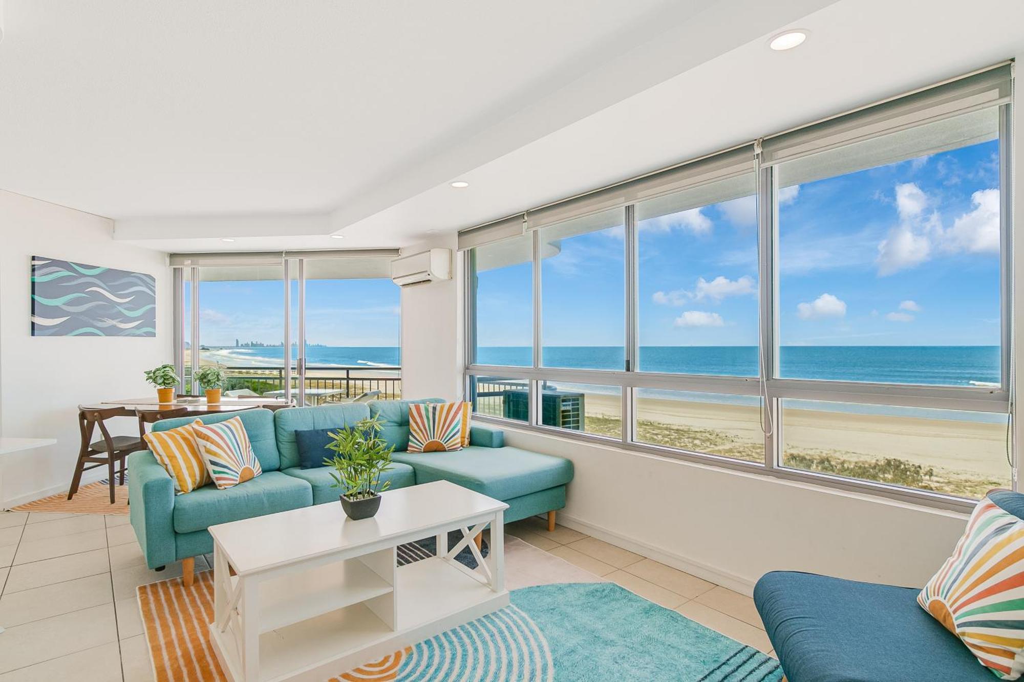 Oceanside Resort - Absolute Beachfront Apartments Gold Coast Zewnętrze zdjęcie