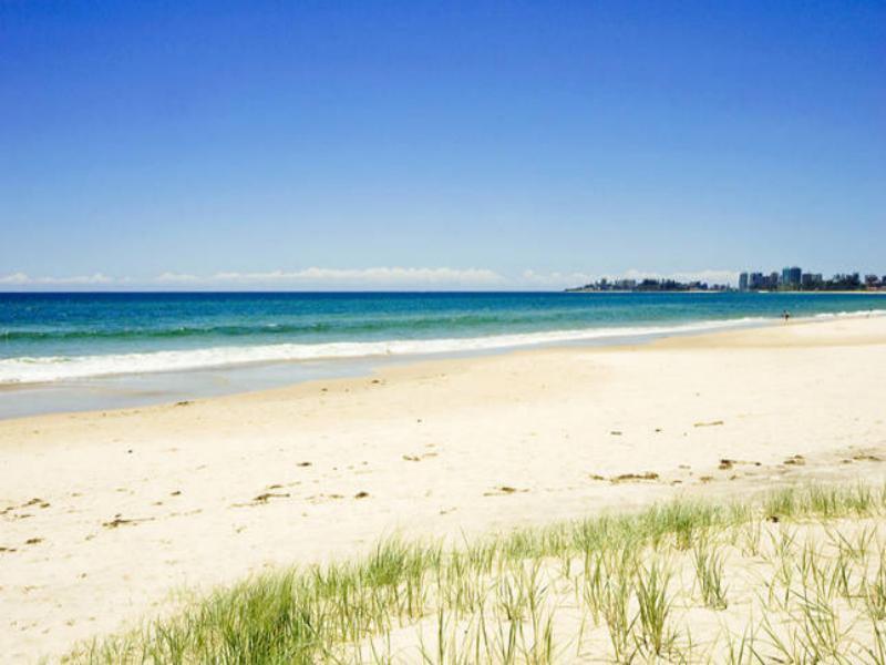 Oceanside Resort - Absolute Beachfront Apartments Gold Coast Zewnętrze zdjęcie